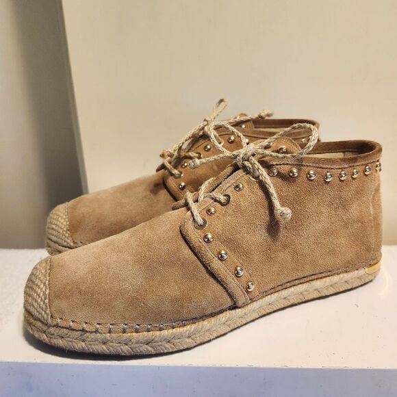 Stuart Weitzman Tan Suede Espadrille Sole Booties w/Gold Studs sz.8.5 MSRP $445 - Picture 1 of 11